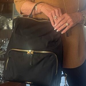 ❤️ 🇺🇸 ❤️ TUMI Black Backpack with Leather and Gold Accents